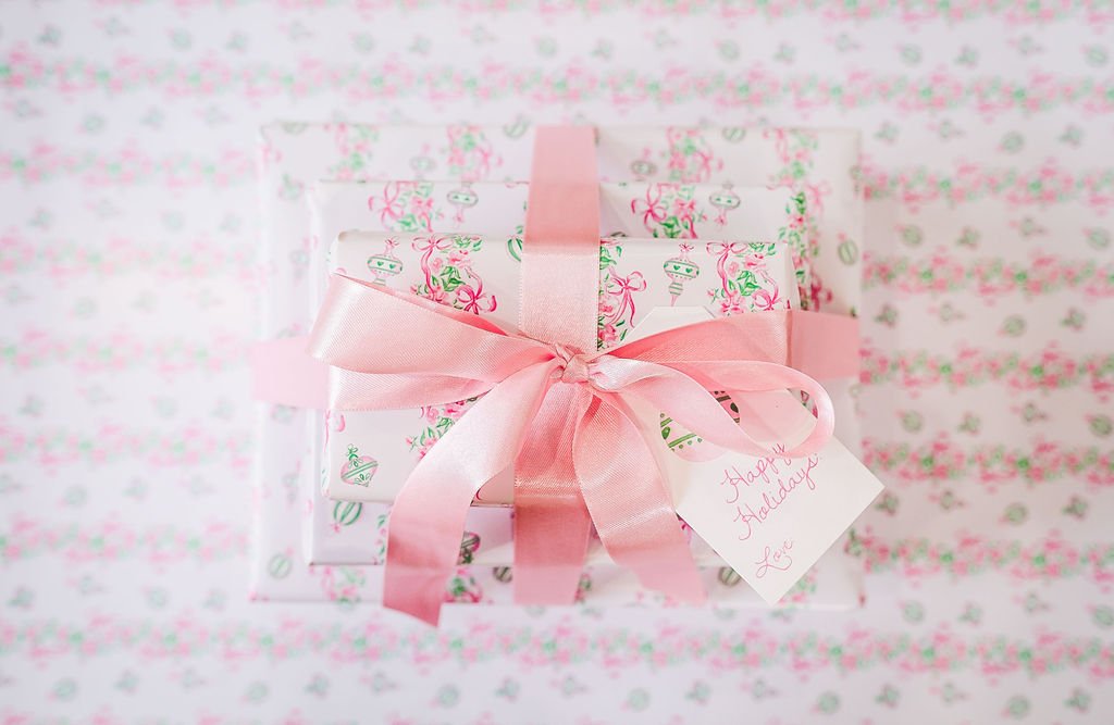 Dreaming of a Pink Christmas Gift Tags